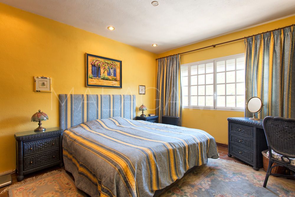 Radhus for sale in Benahavis Centro