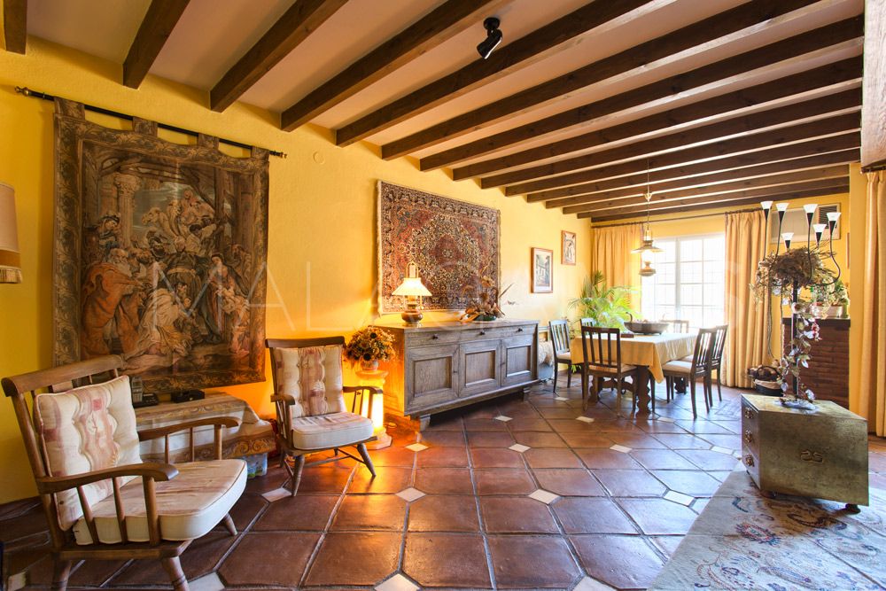Radhus for sale in Benahavis Centro