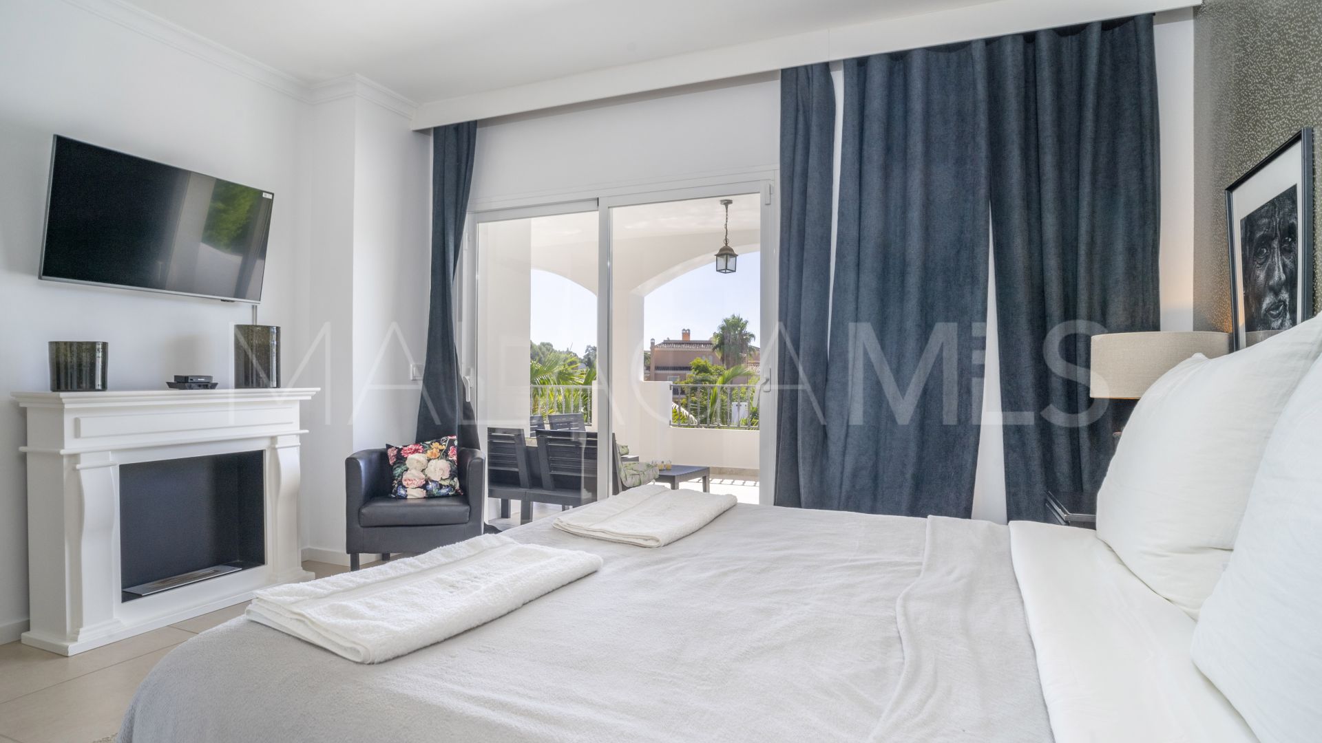 Villa for sale in Nueva Andalucia