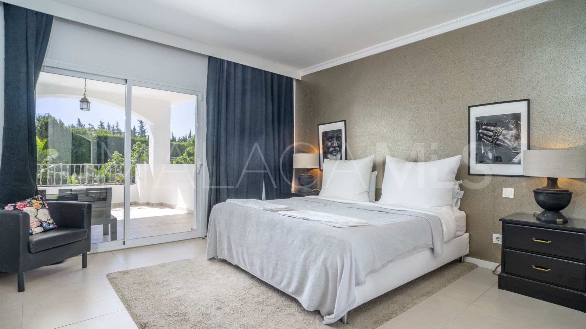 Villa for sale in Nueva Andalucia