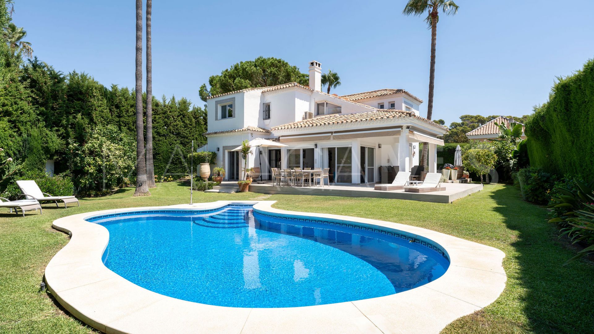 Villa for sale in Marbella Country Club