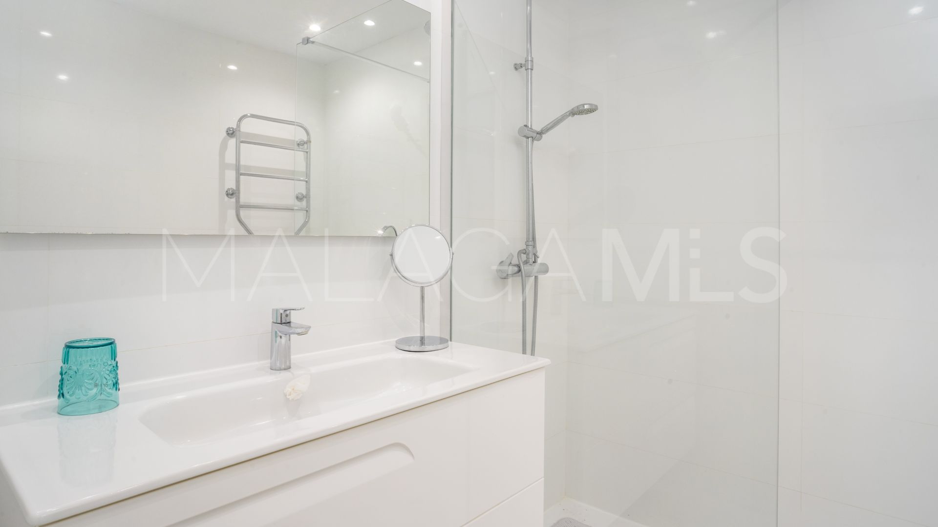 For sale Los Dragos ground floor apartment with 2 bedrooms