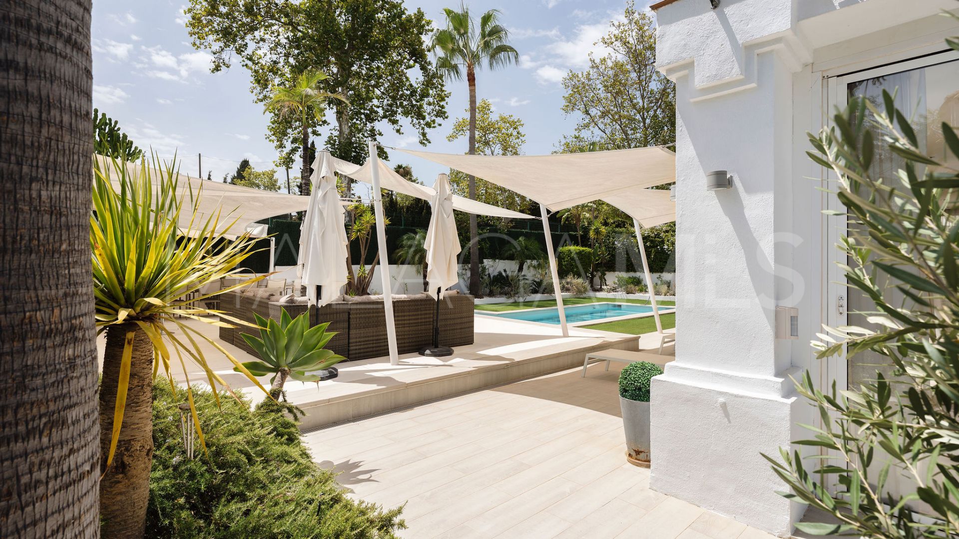 5 bedrooms villa for sale in Guadalmina Alta