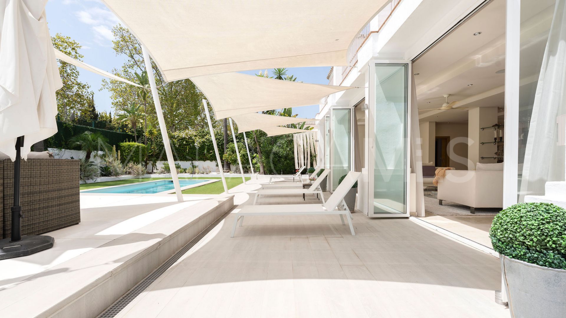 5 bedrooms villa for sale in Guadalmina Alta