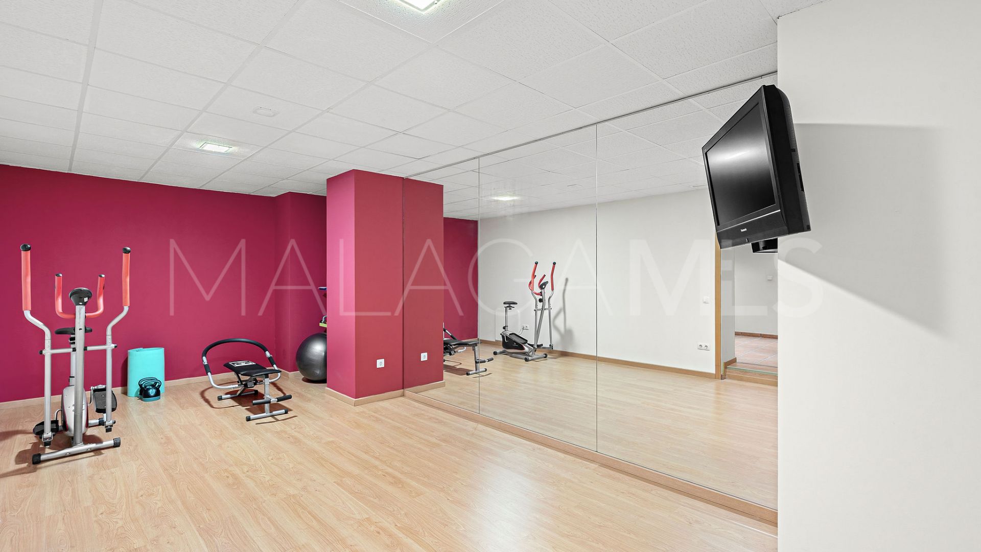 5 bedrooms villa for sale in Guadalmina Alta