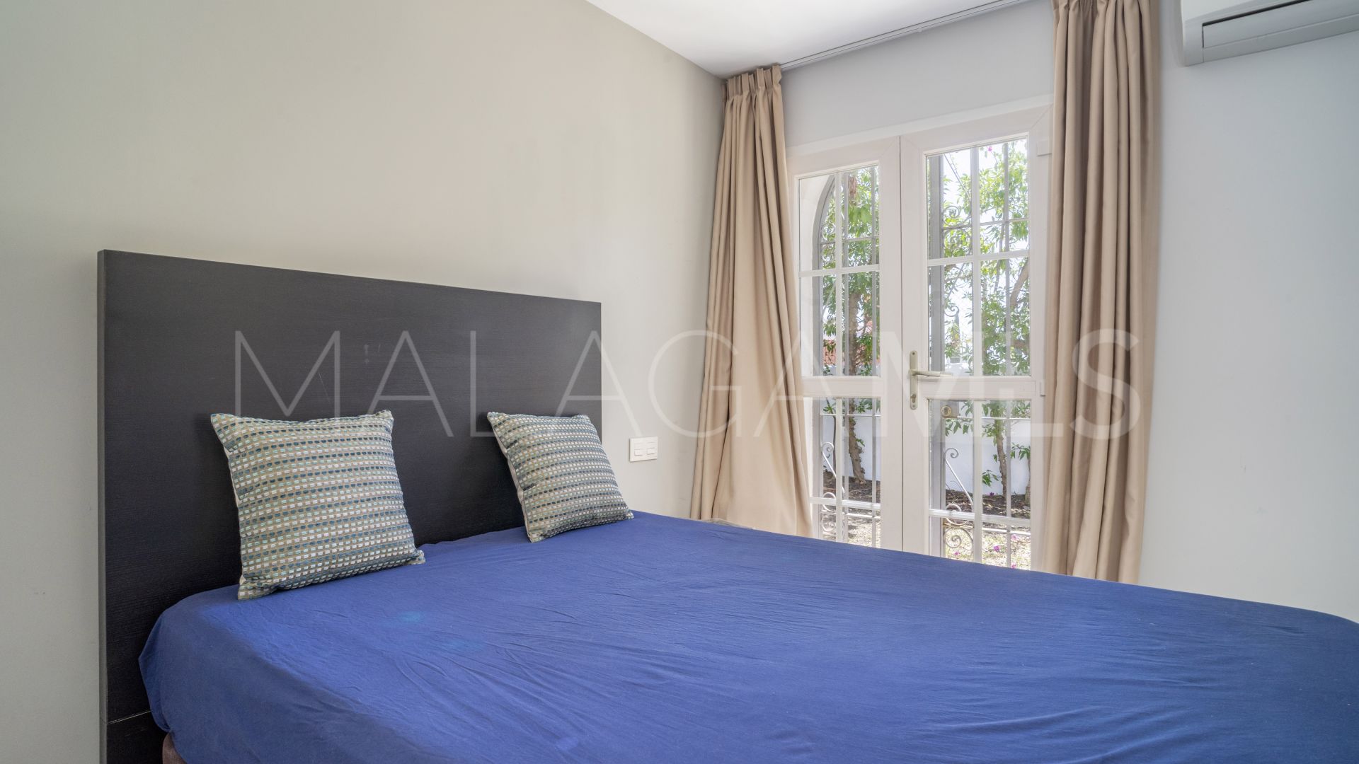 Villa for sale in Los Naranjos Hill Club