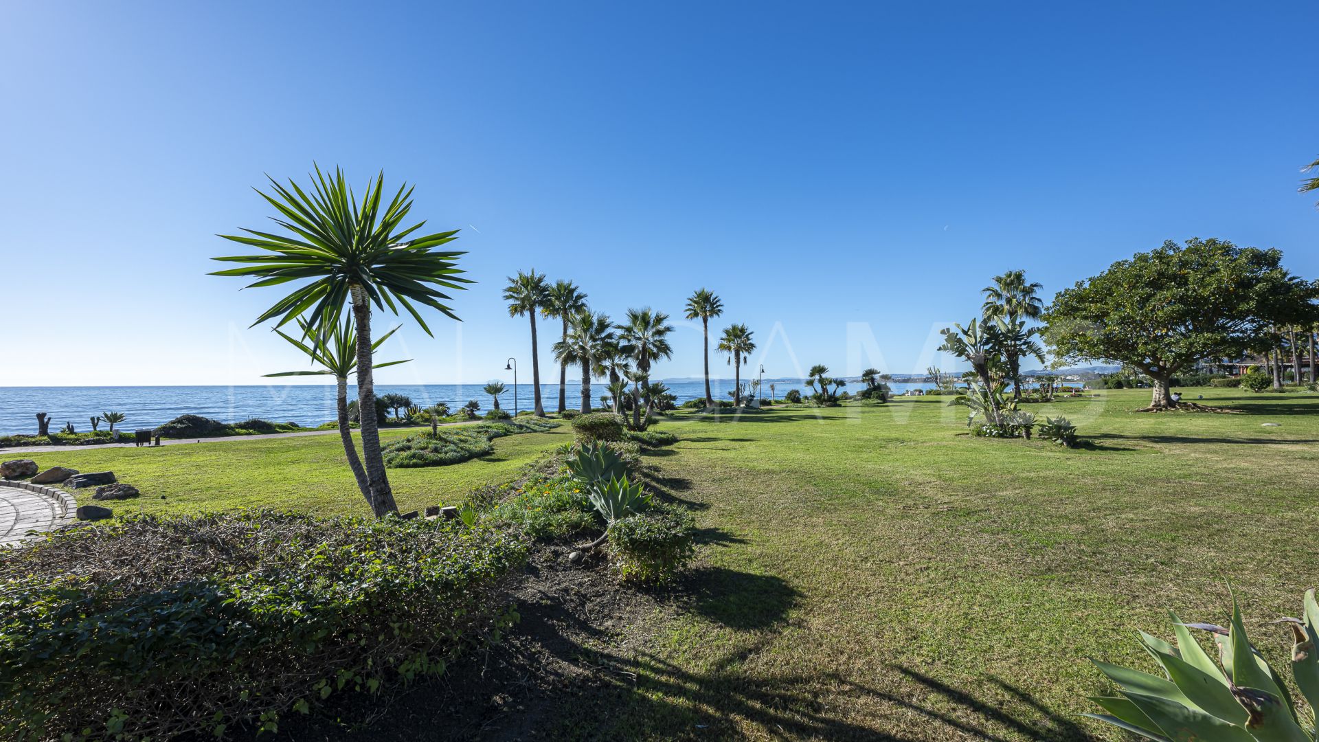 Menara Beach ground floor apartment for sale