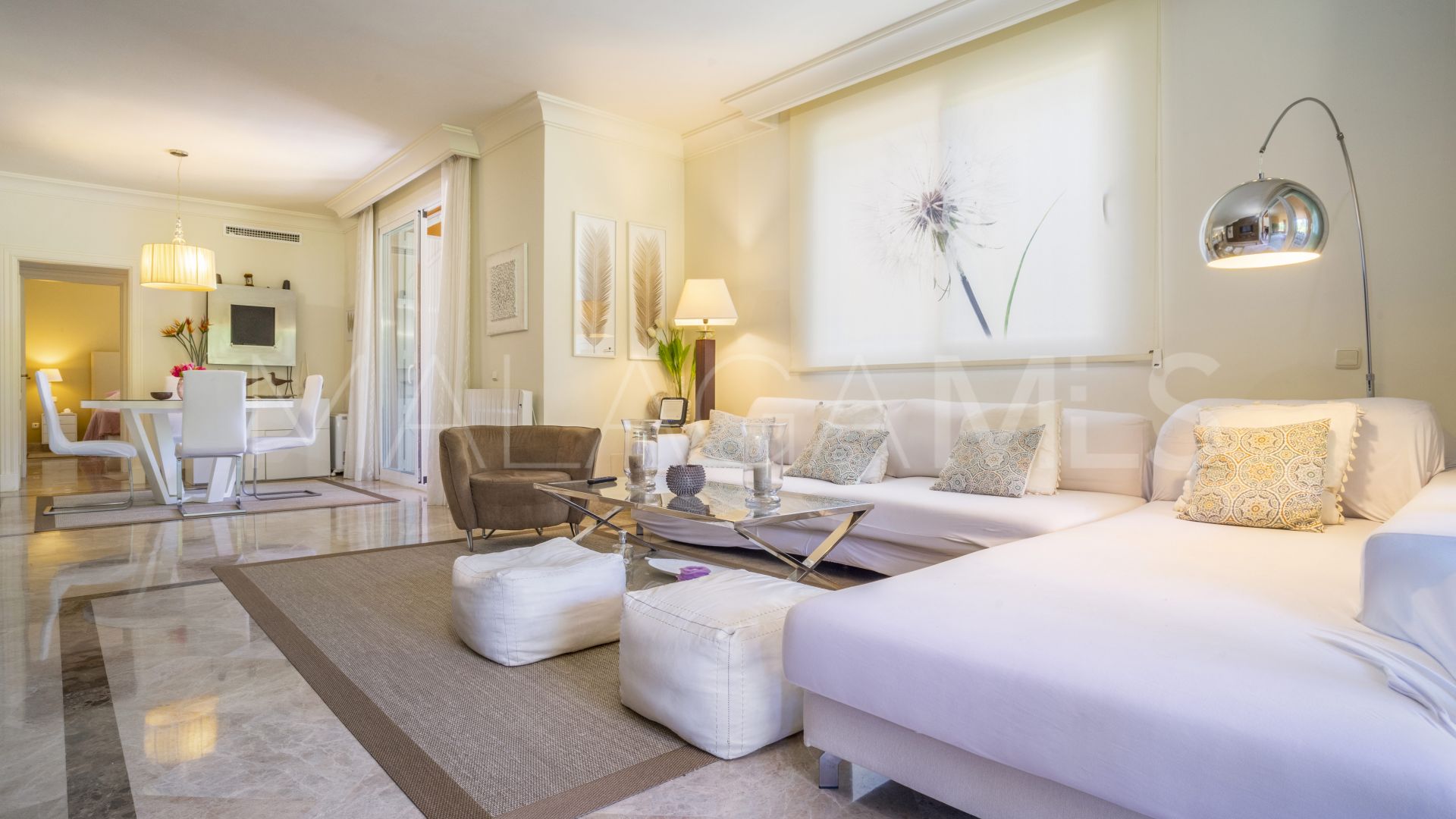 For sale 3 bedrooms ground floor apartment in Alminar de Marbella