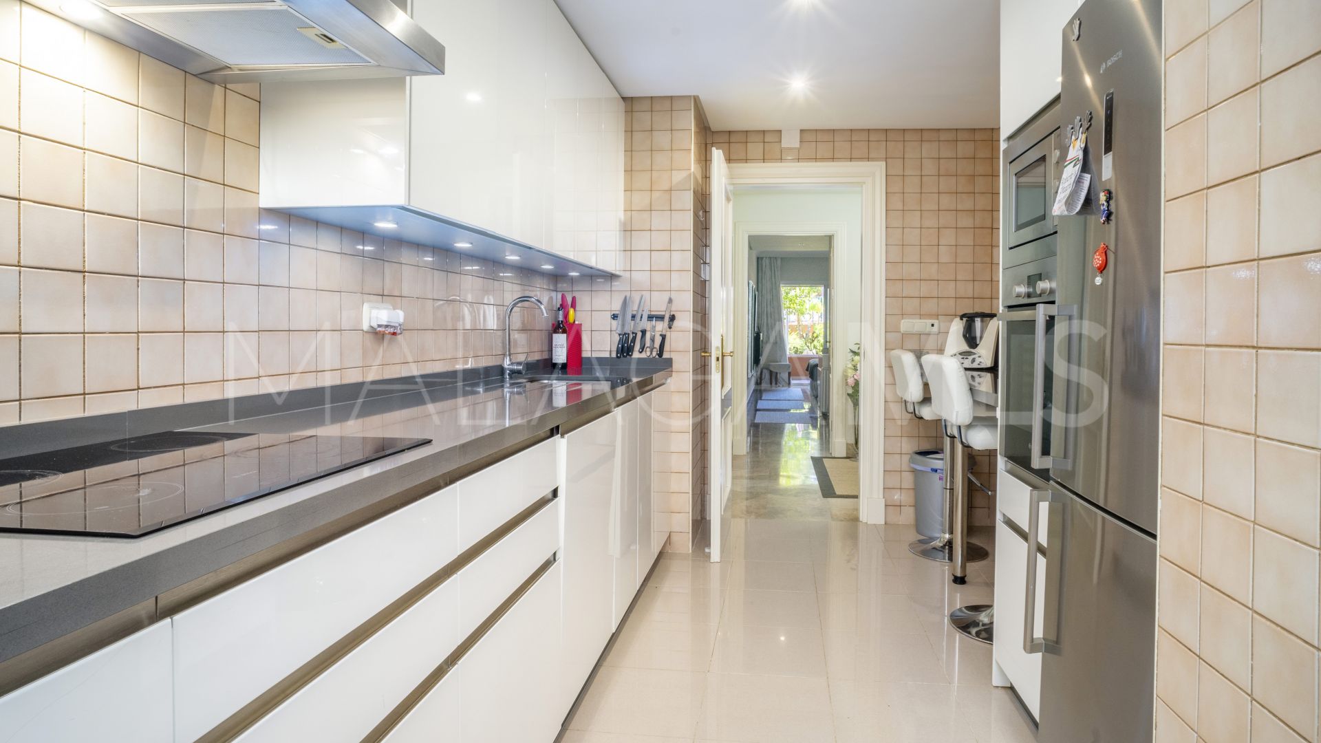 For sale 3 bedrooms ground floor apartment in Alminar de Marbella