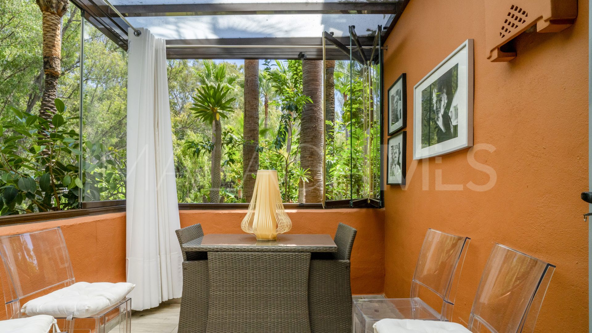 For sale 3 bedrooms ground floor apartment in Alminar de Marbella