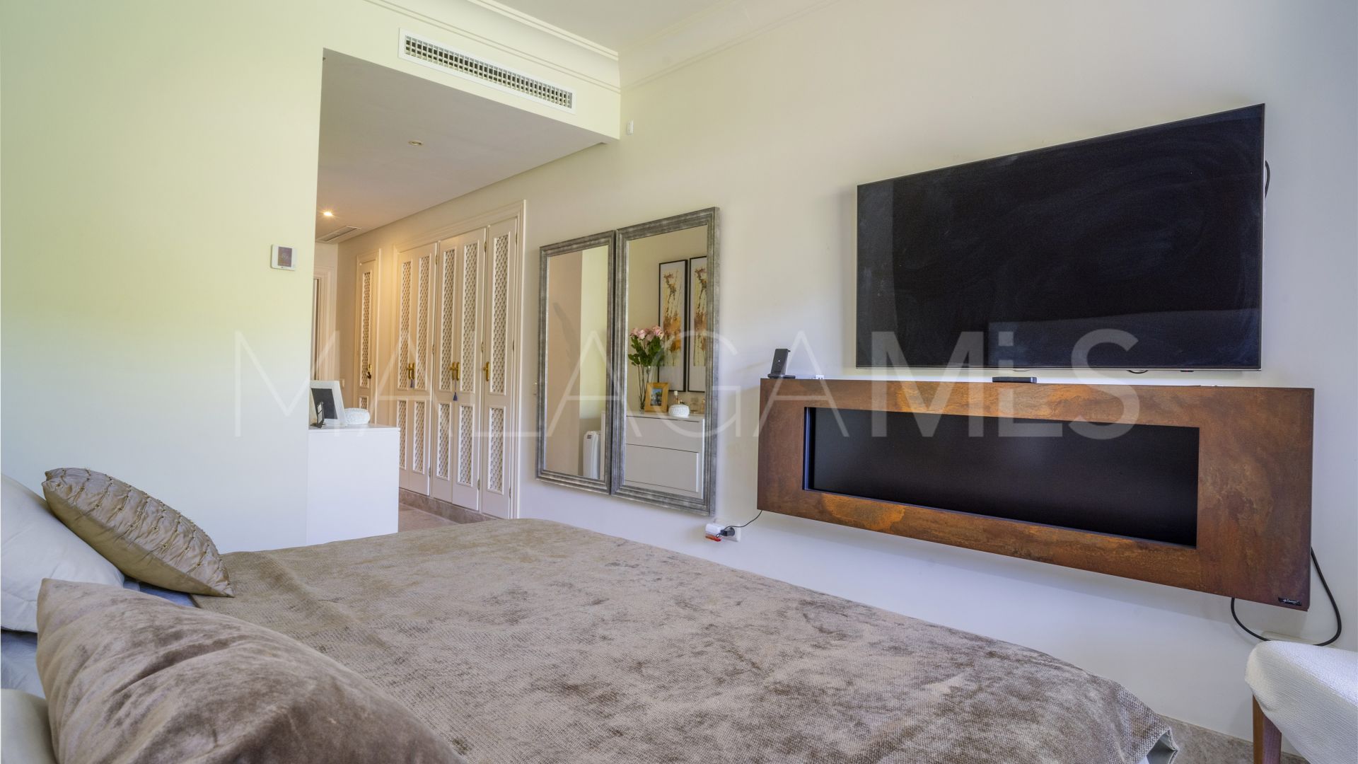 For sale 3 bedrooms ground floor apartment in Alminar de Marbella
