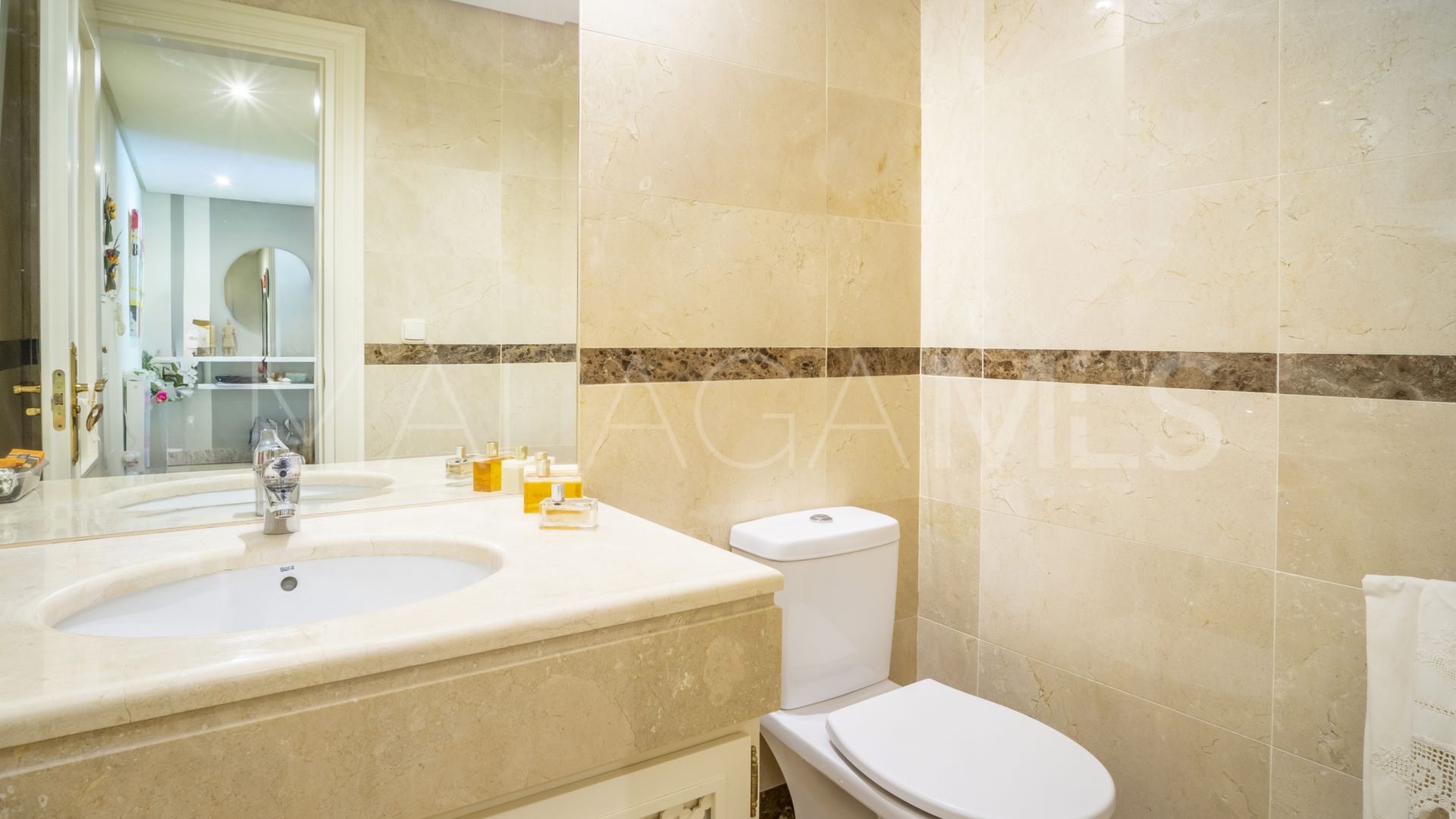 For sale 3 bedrooms ground floor apartment in Alminar de Marbella