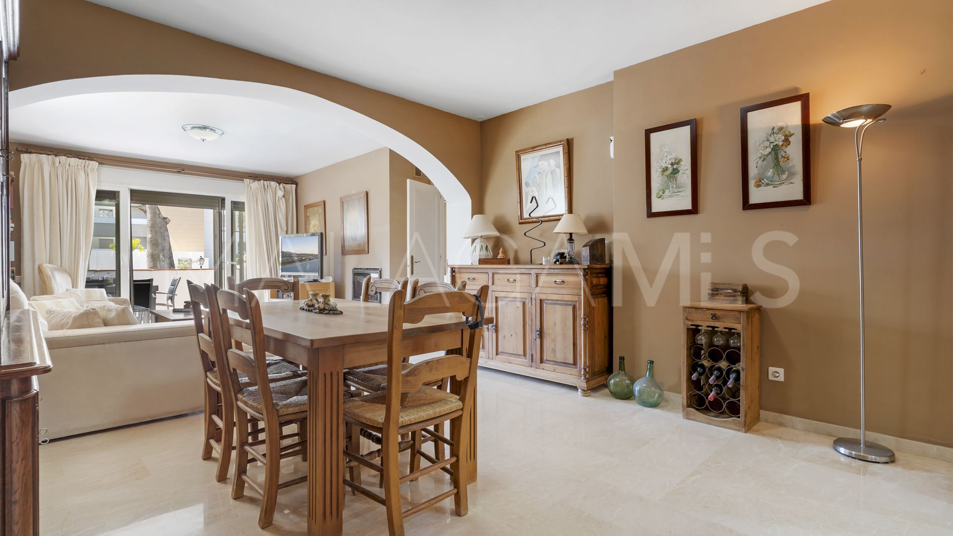 Se vende apartamento planta baja de 3 bedrooms in Sol y Paz