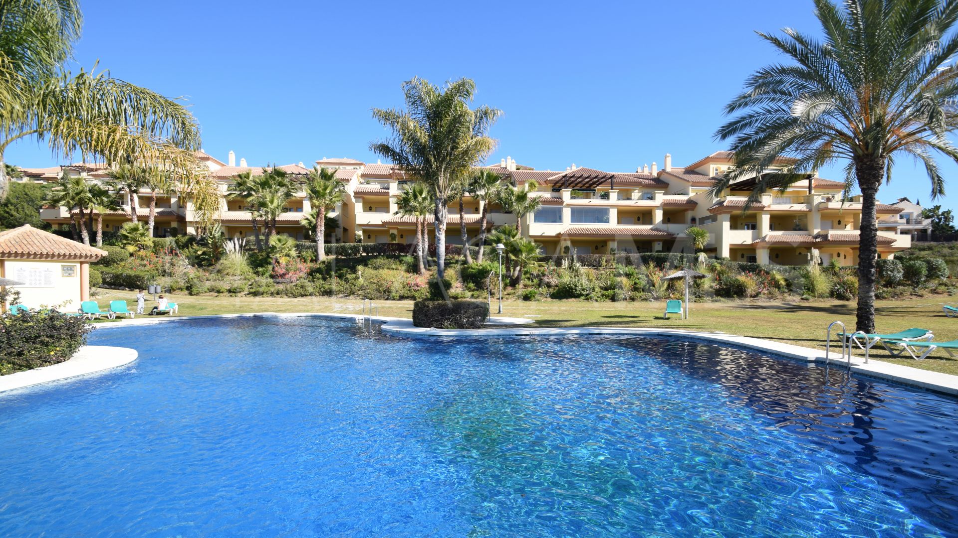 2 bedrooms Cumbres del Rodeo apartment for sale