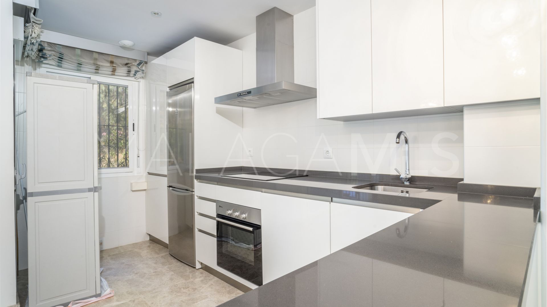 2 bedrooms ground floor apartment for sale in Los Naranjos de Marbella