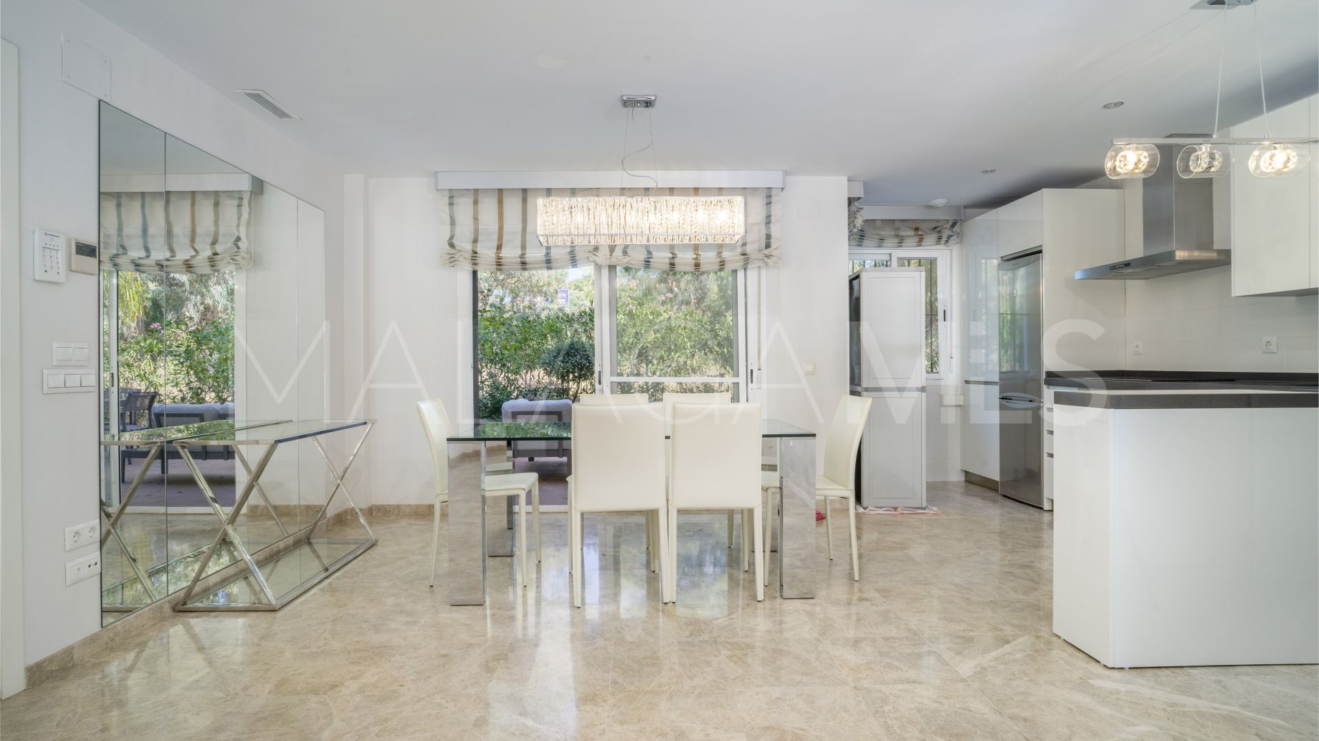 2 bedrooms ground floor apartment for sale in Los Naranjos de Marbella