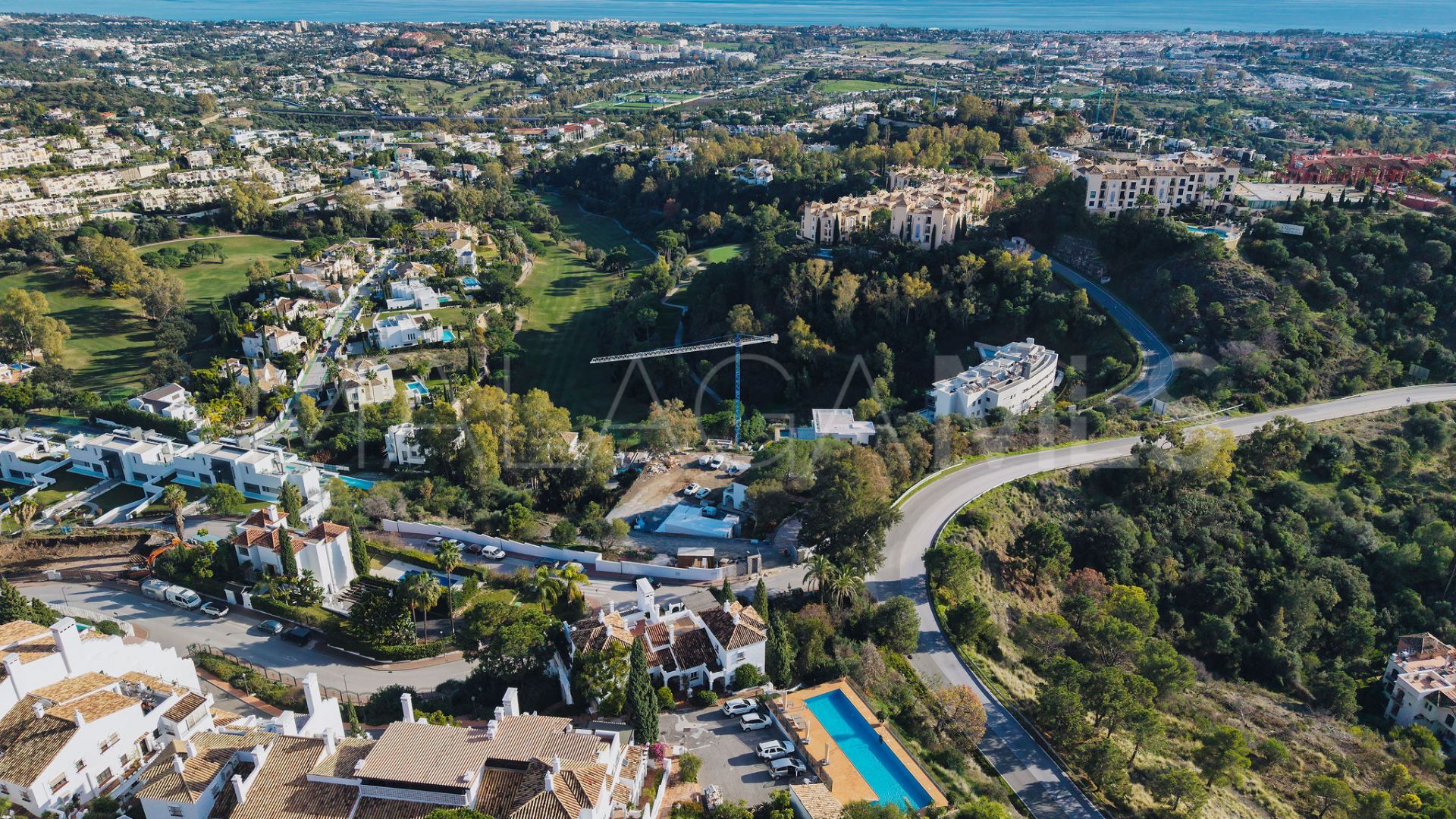 Zweistöckiges penthouse for sale in Las Colinas de Marbella