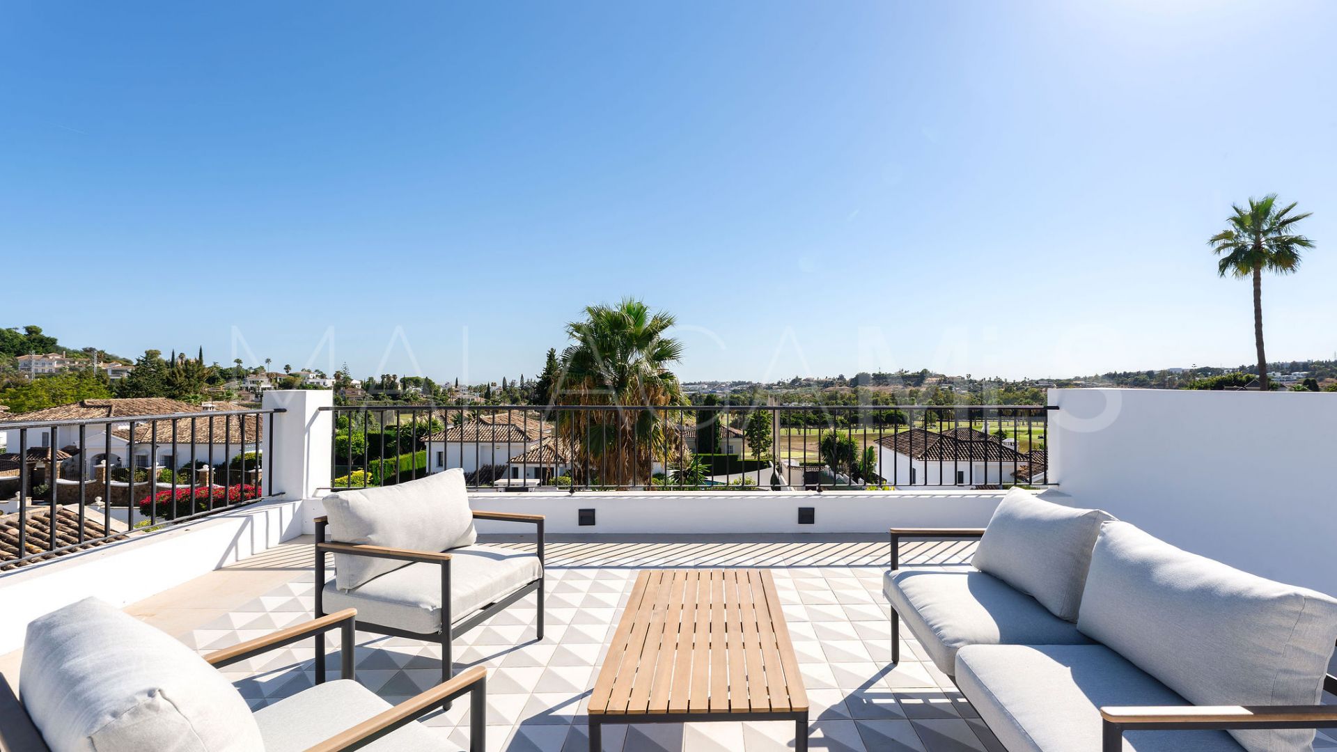 Villa for sale in Los Naranjos
