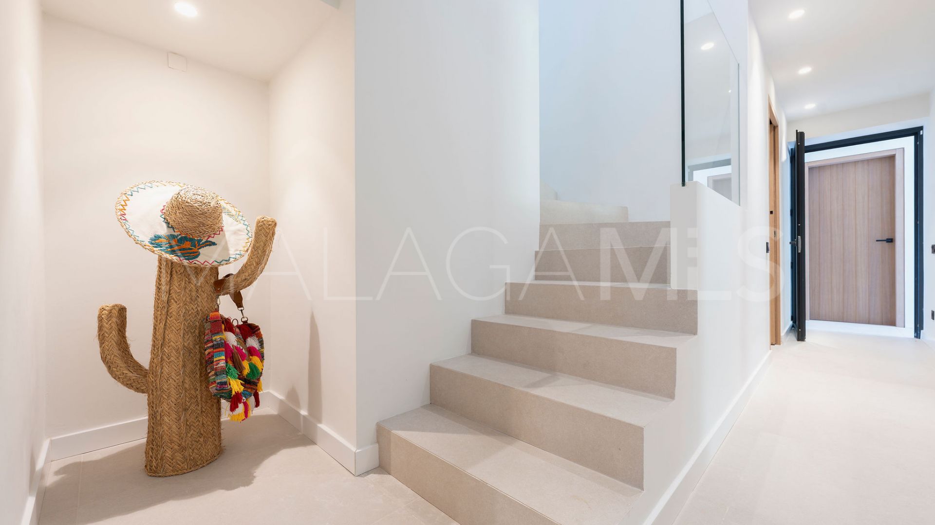 Villa for sale in Los Naranjos