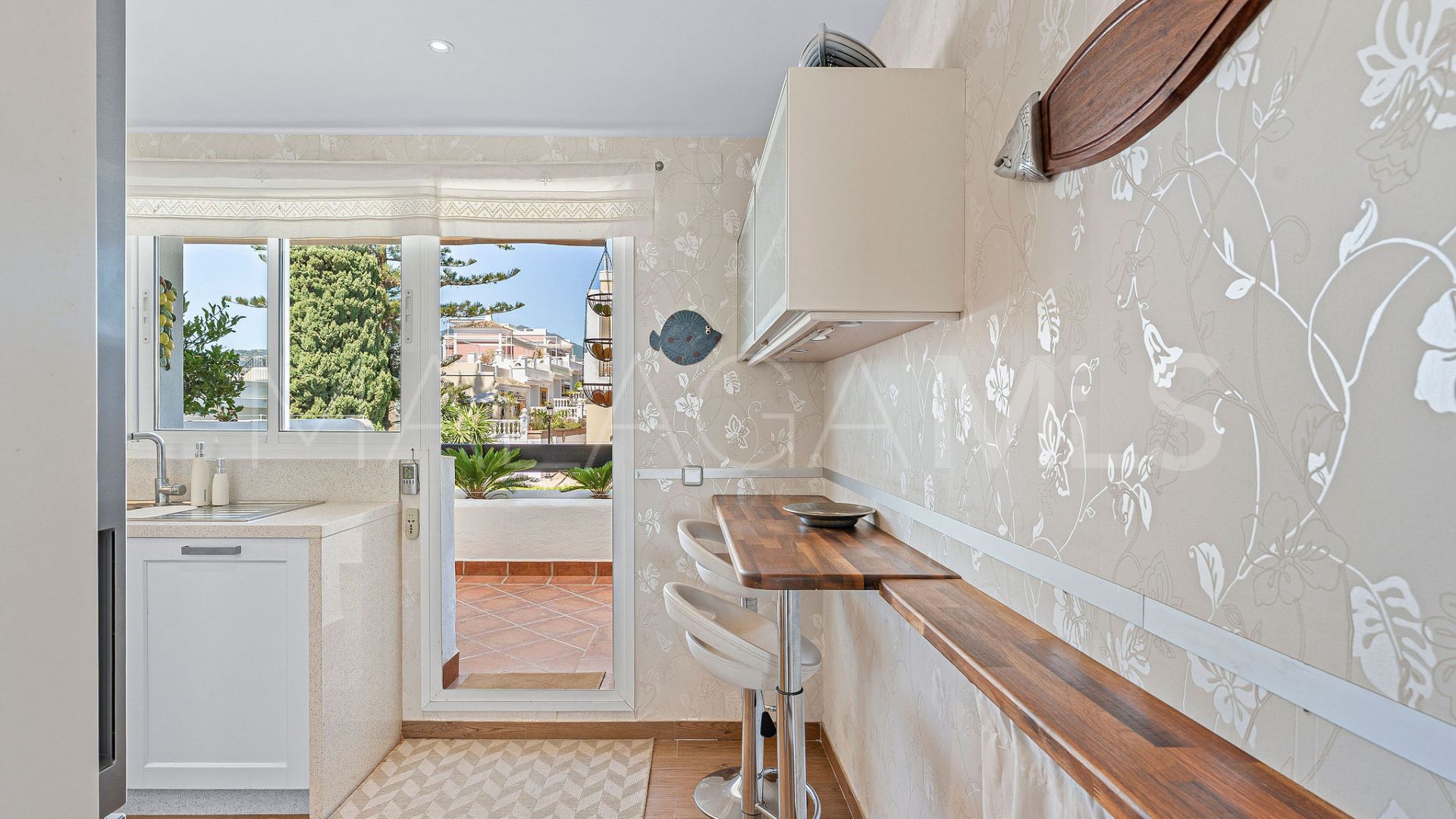 Duplex penthouse for sale in Aloha Mirasierra