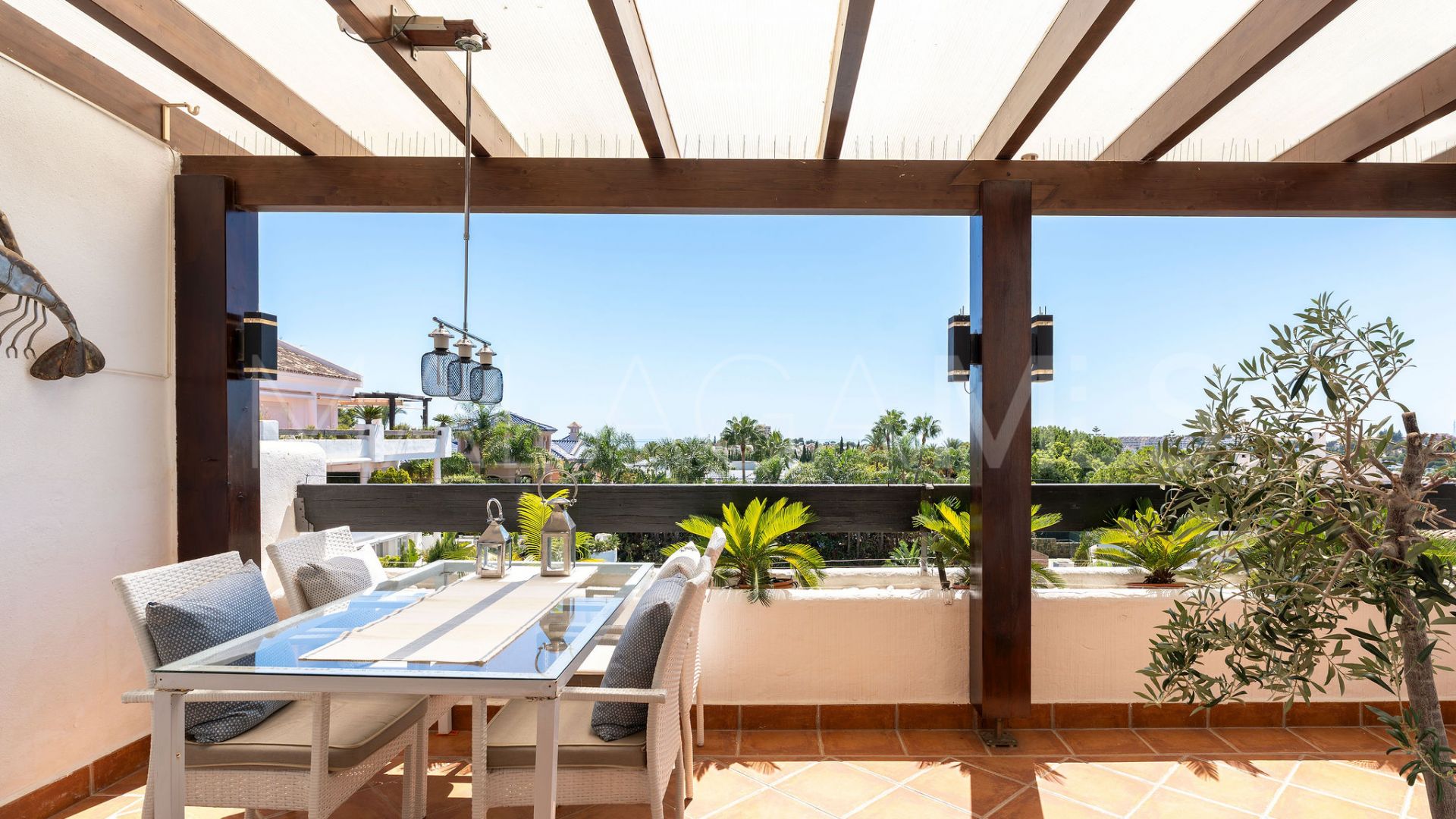 Duplex penthouse for sale in Aloha Mirasierra