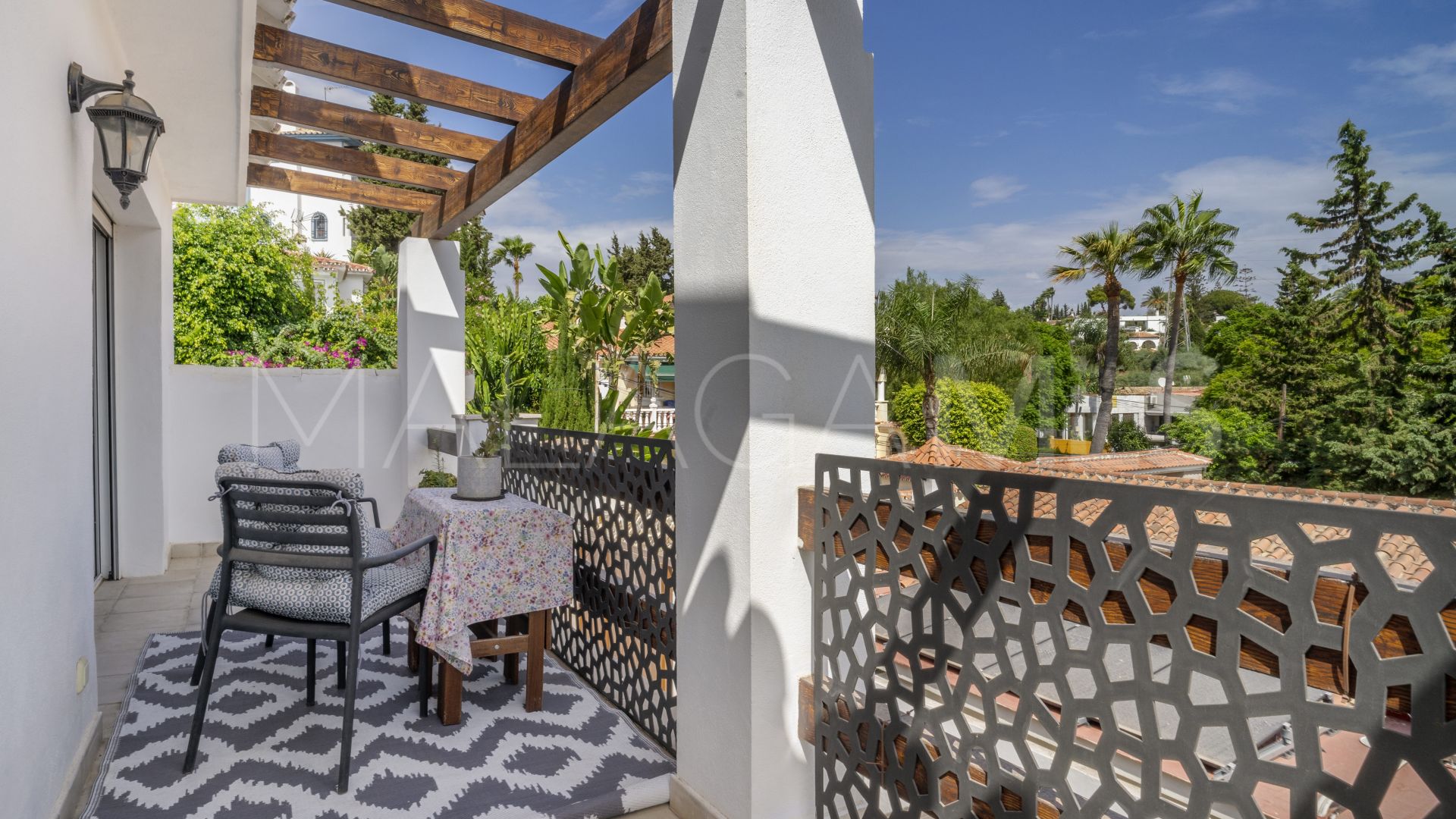 Villa for sale in La Campana