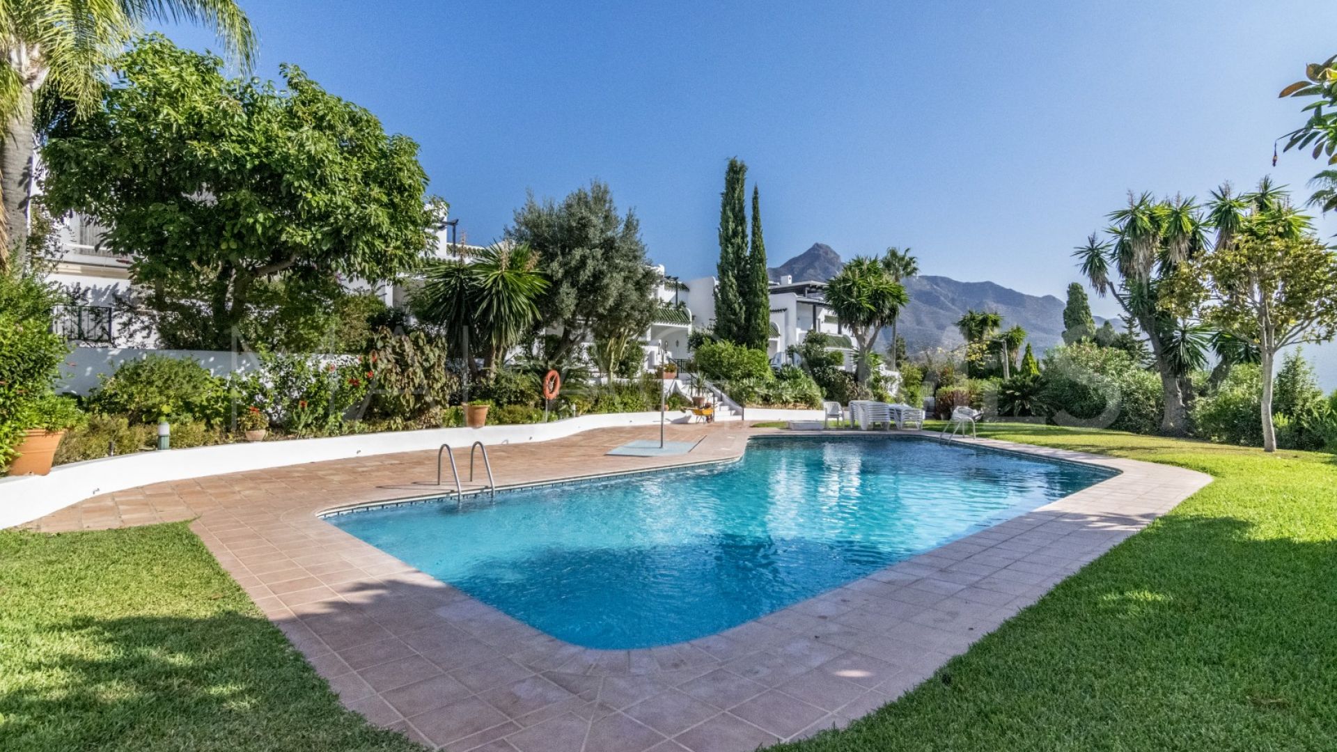 Maison de ville for sale in La Colina