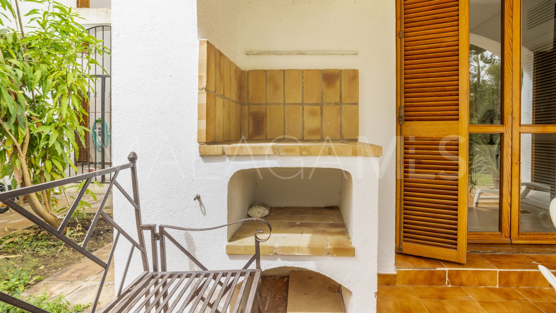 Erdgeschosswohnung for sale in Le Village
