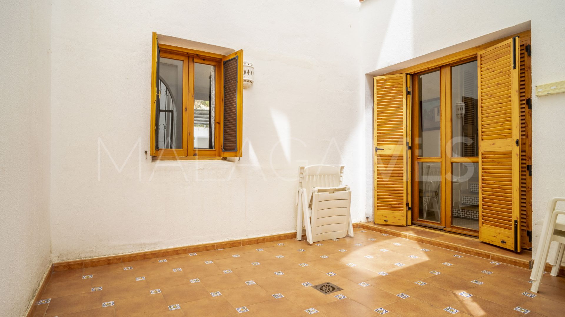 Erdgeschosswohnung for sale in Le Village