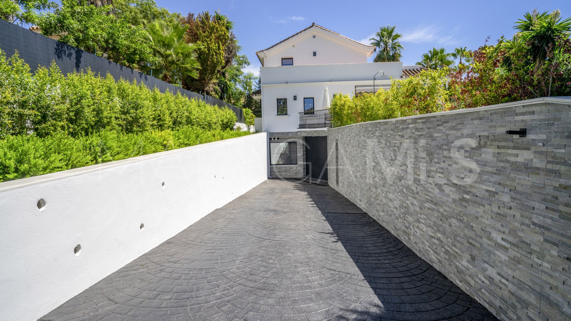 Villa for sale in Supermanzana H