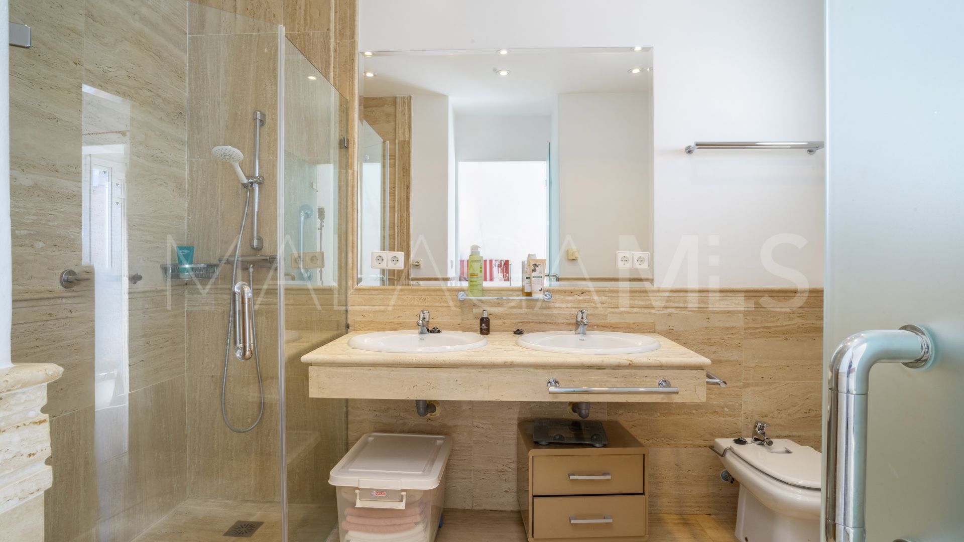 For sale penthouse with 3 bedrooms in Lorcrimar