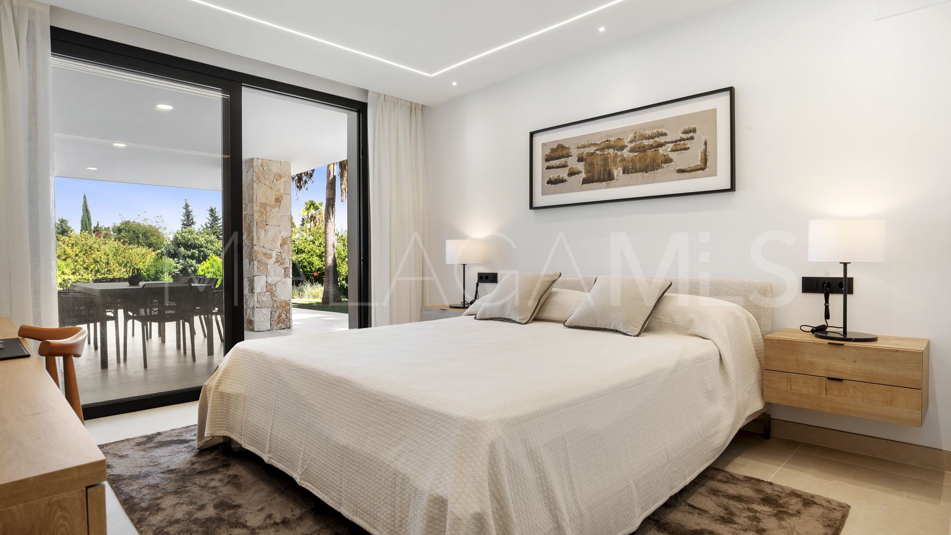 Villa for sale in Guadalmina Alta
