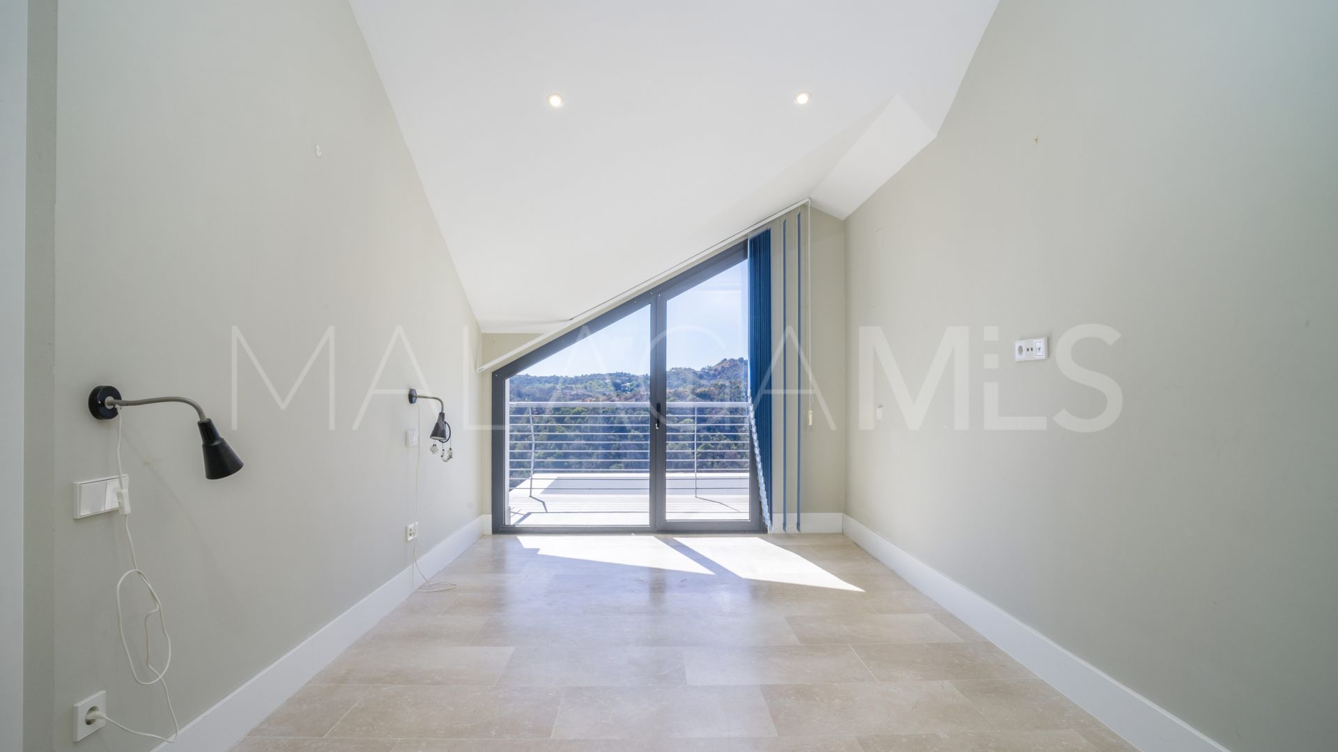 For sale 2 bedrooms duplex penthouse in Ocean Hills