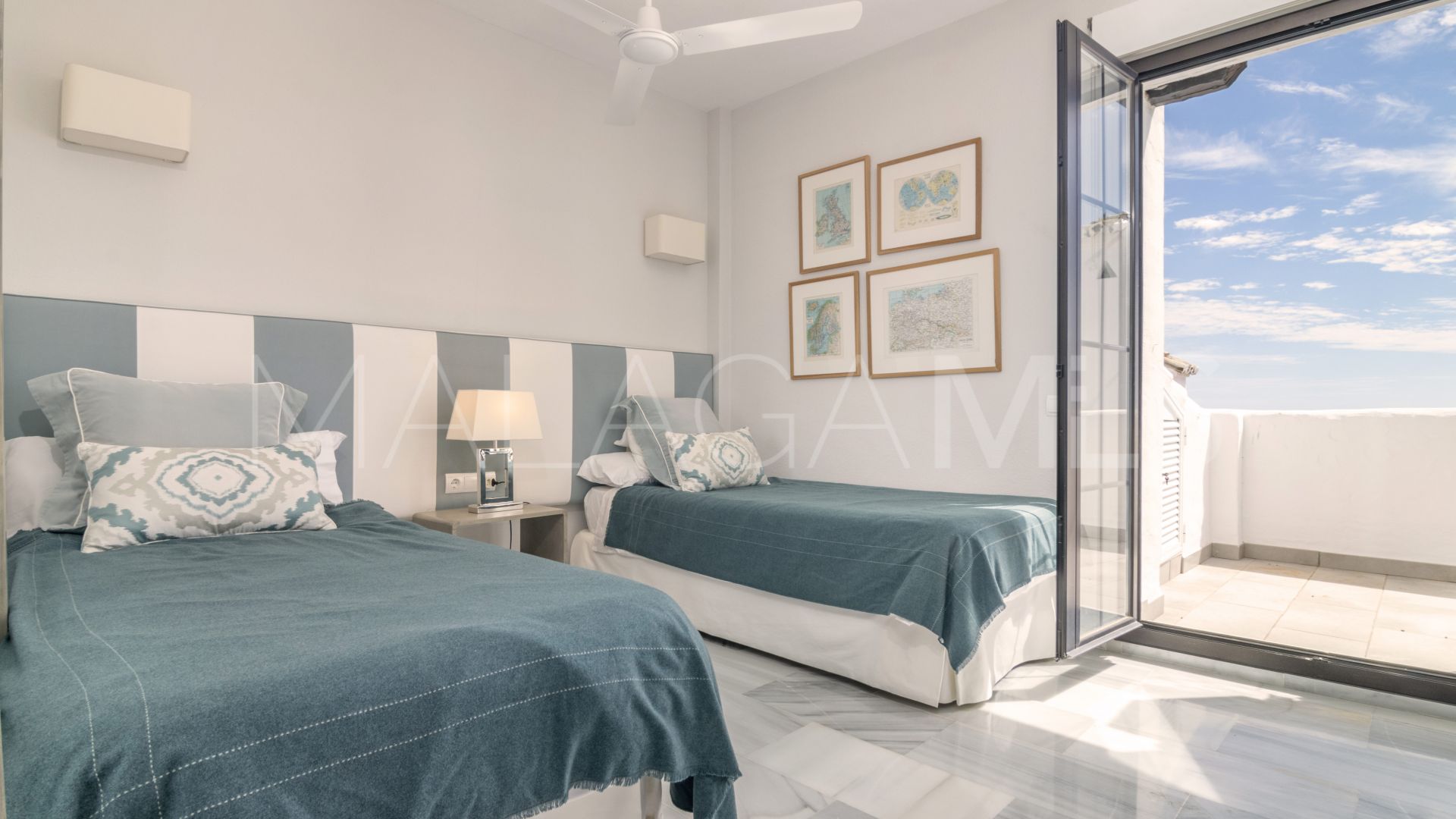 Duplex penthouse for sale in Aldea Blanca