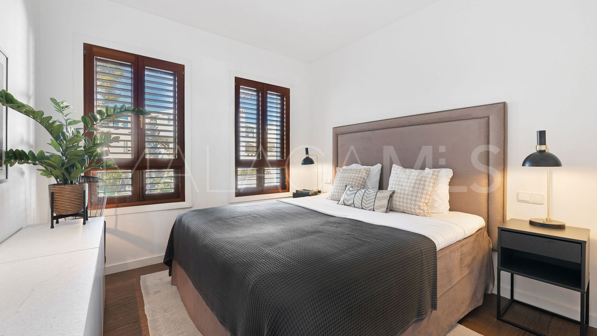 5 bedrooms duplex penthouse in Alcores del Golf for sale