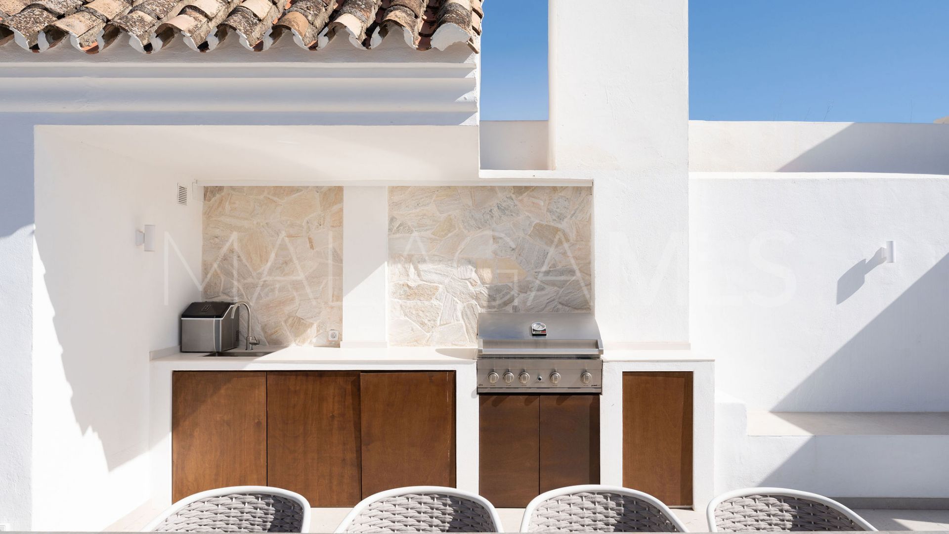 5 bedrooms duplex penthouse in Alcores del Golf for sale