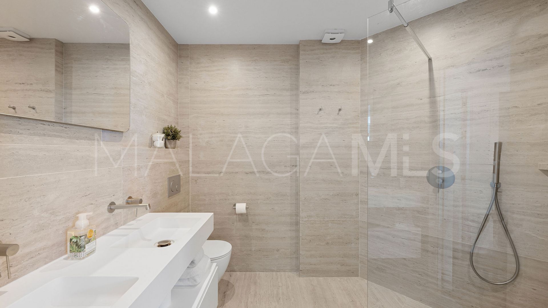 5 bedrooms duplex penthouse in Alcores del Golf for sale
