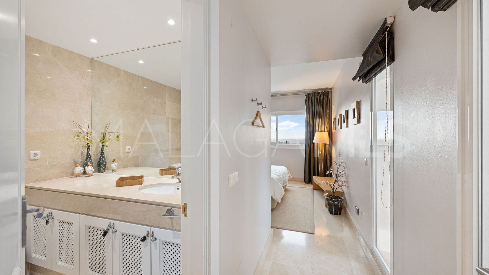 Duplex penthouse for sale in Las Tortugas de Aloha