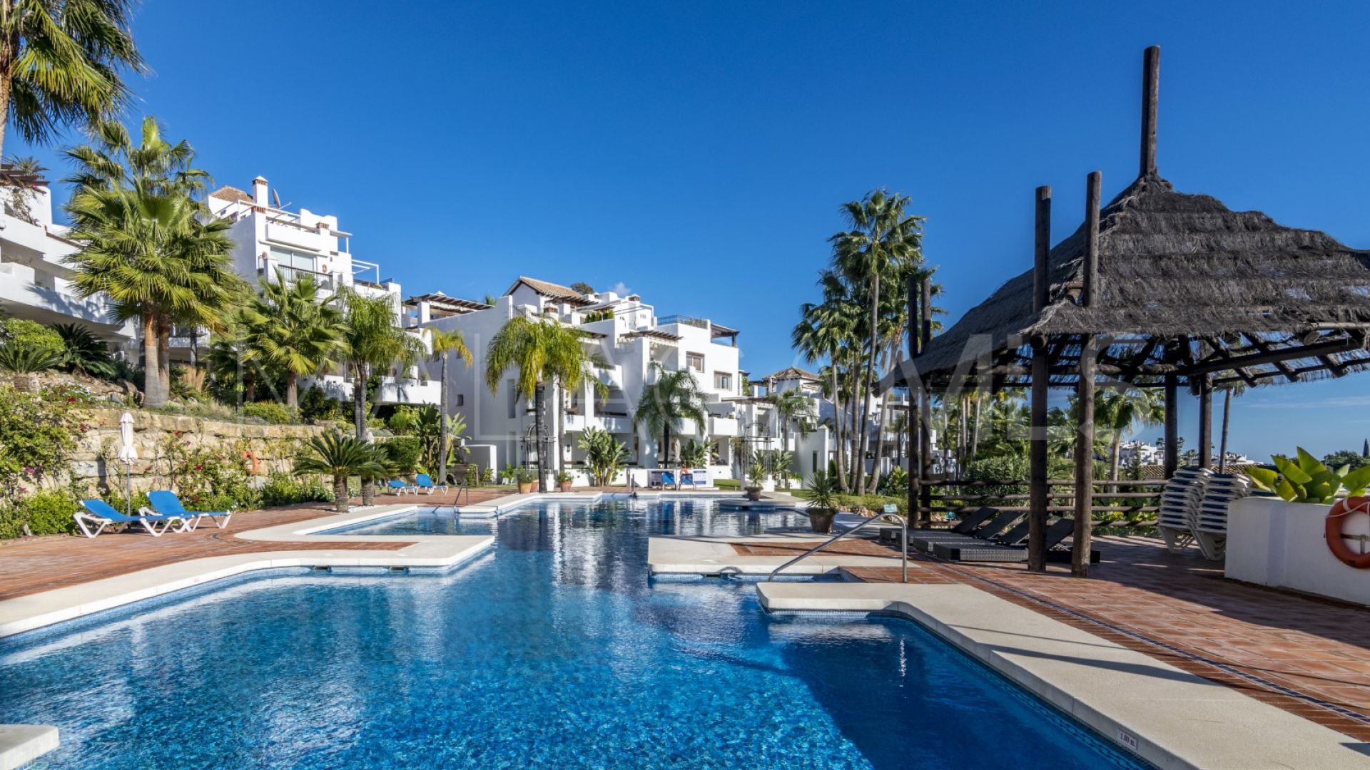 Duplex penthouse for sale in Las Tortugas de Aloha