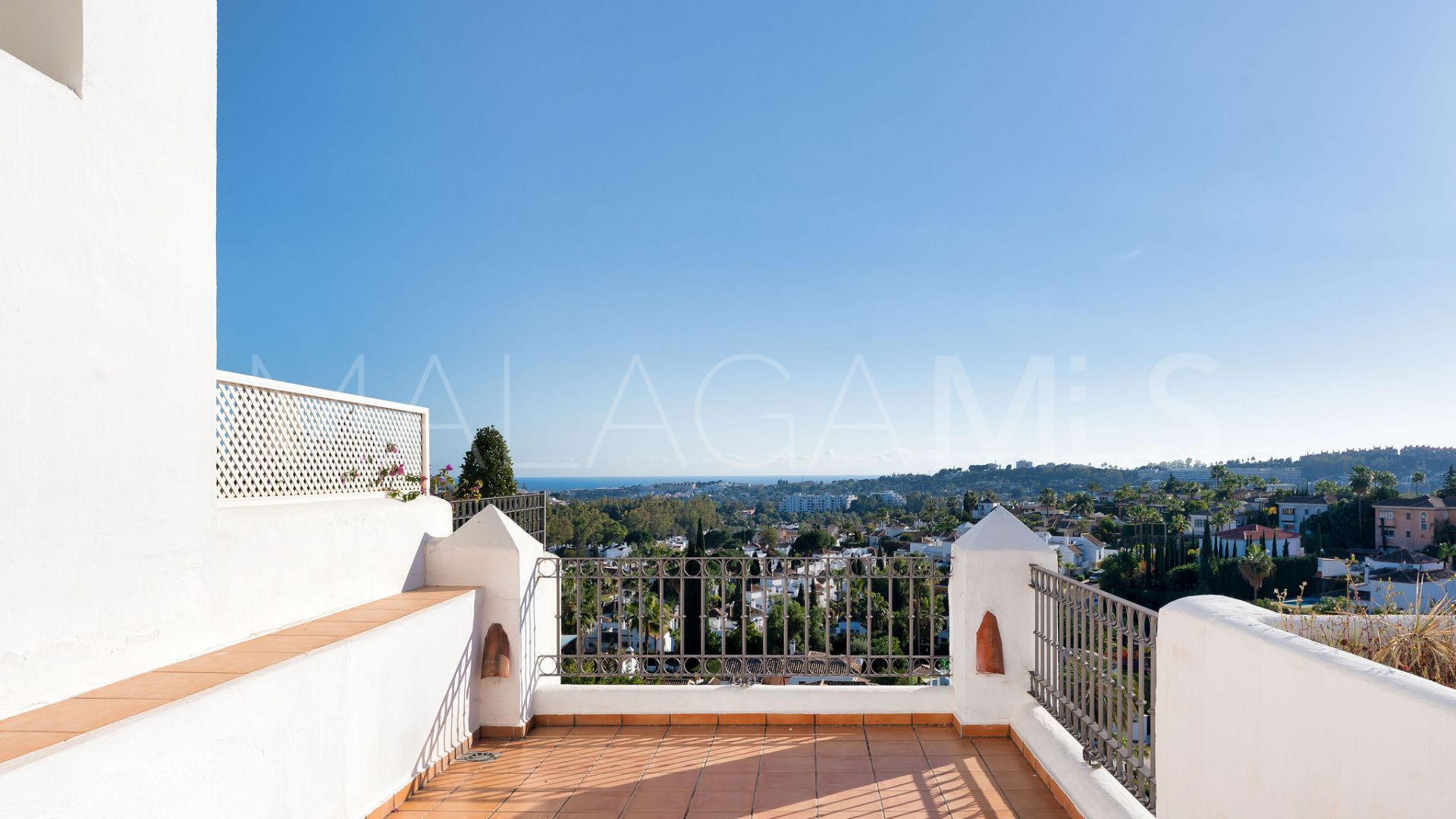 Duplex penthouse for sale in Las Tortugas de Aloha