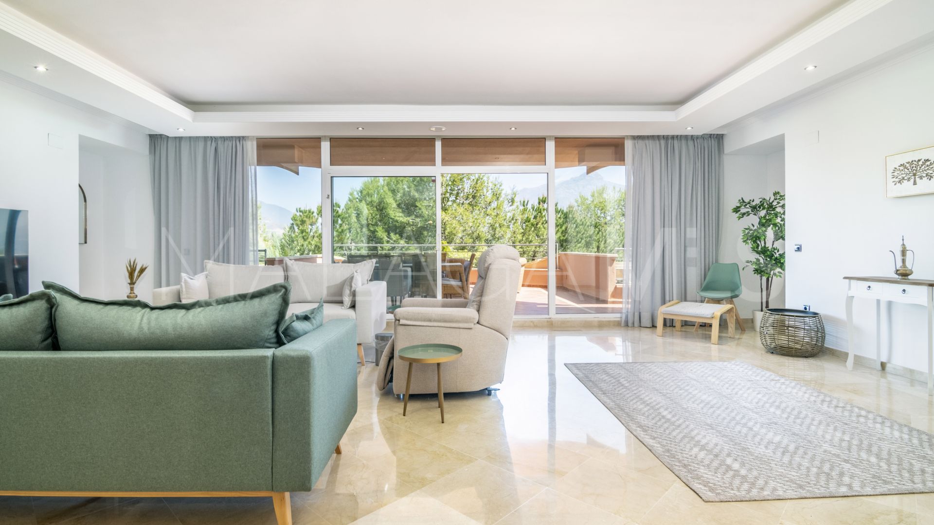 Apartamento de 4 bedrooms for sale in Magna Marbella