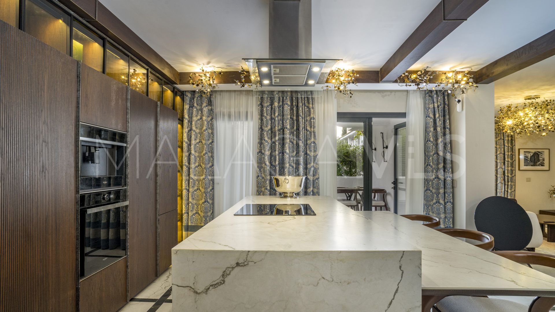 Markplanslägenhet for sale in Los Naranjos de Marbella