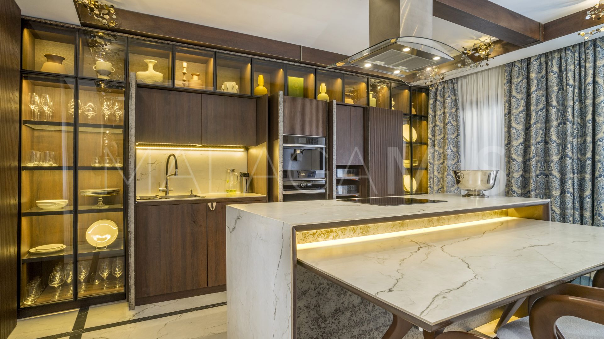 Markplanslägenhet for sale in Los Naranjos de Marbella