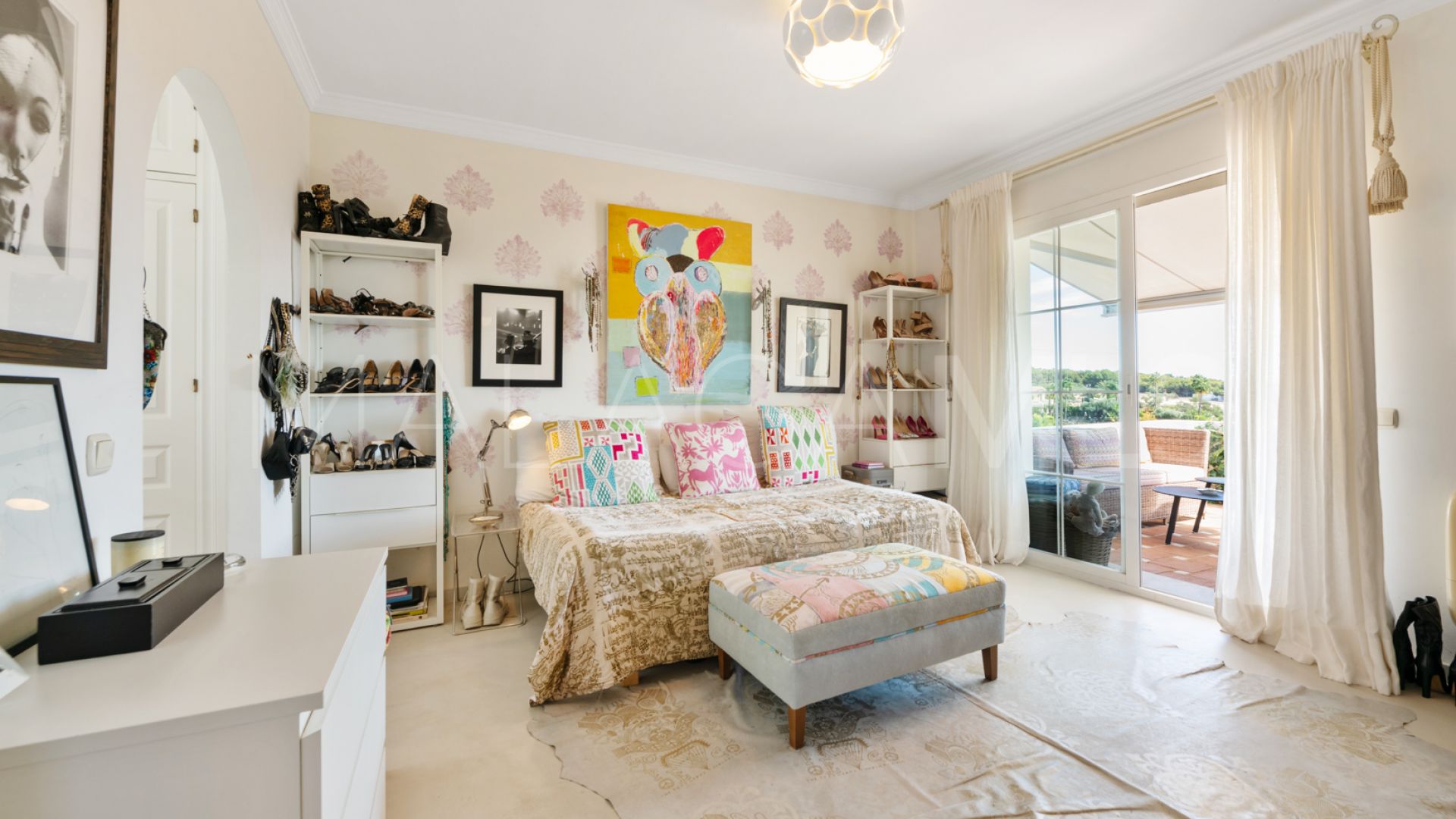 Villa pareada for sale in Marbella Hill Club with 4 bedrooms