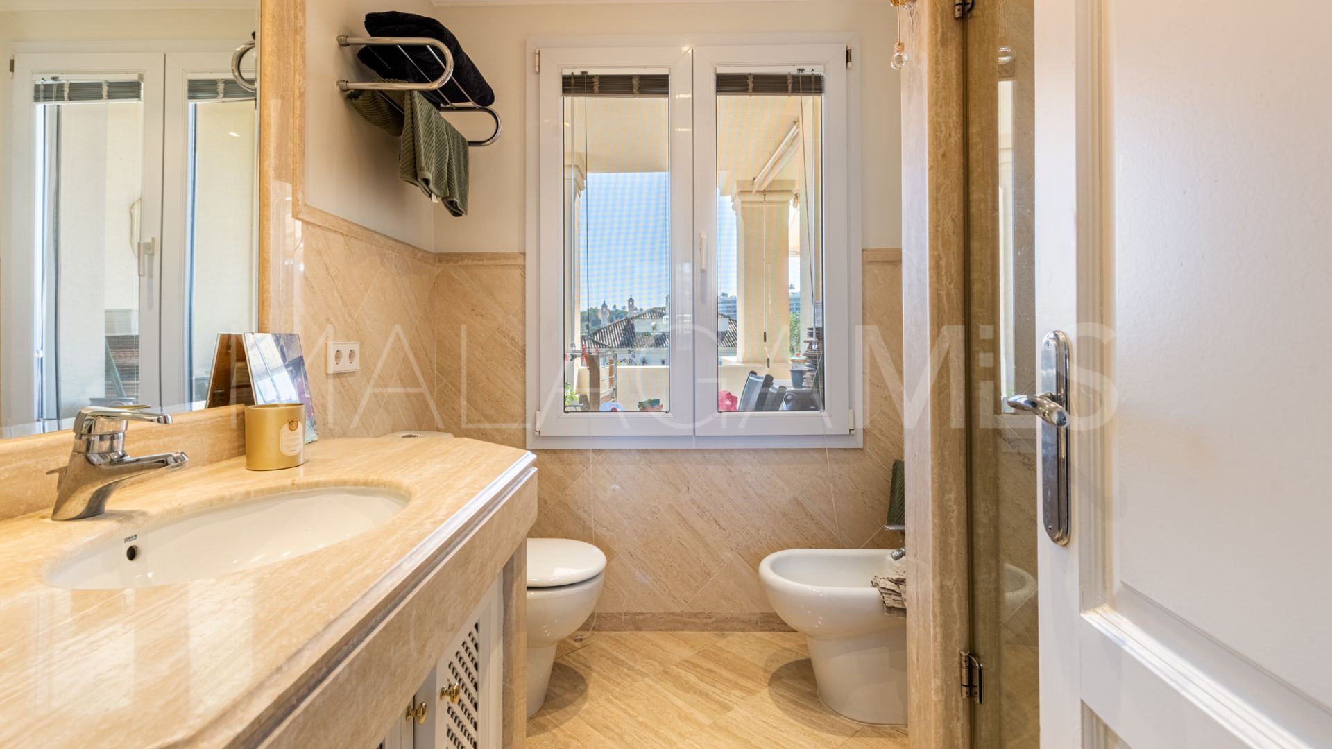 Atico duplex de 3 bedrooms for sale in Las Alamandas