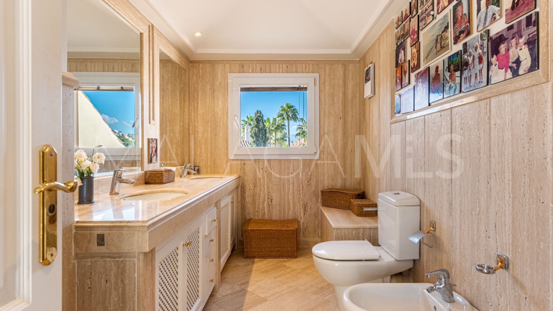Atico duplex de 3 bedrooms for sale in Las Alamandas
