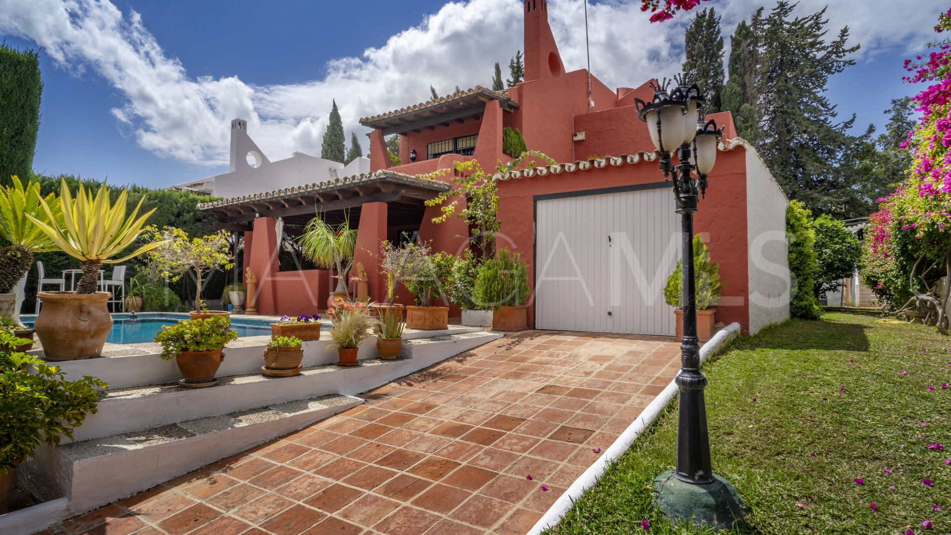 Nueva Andalucia, villa with 4 bedrooms for sale
