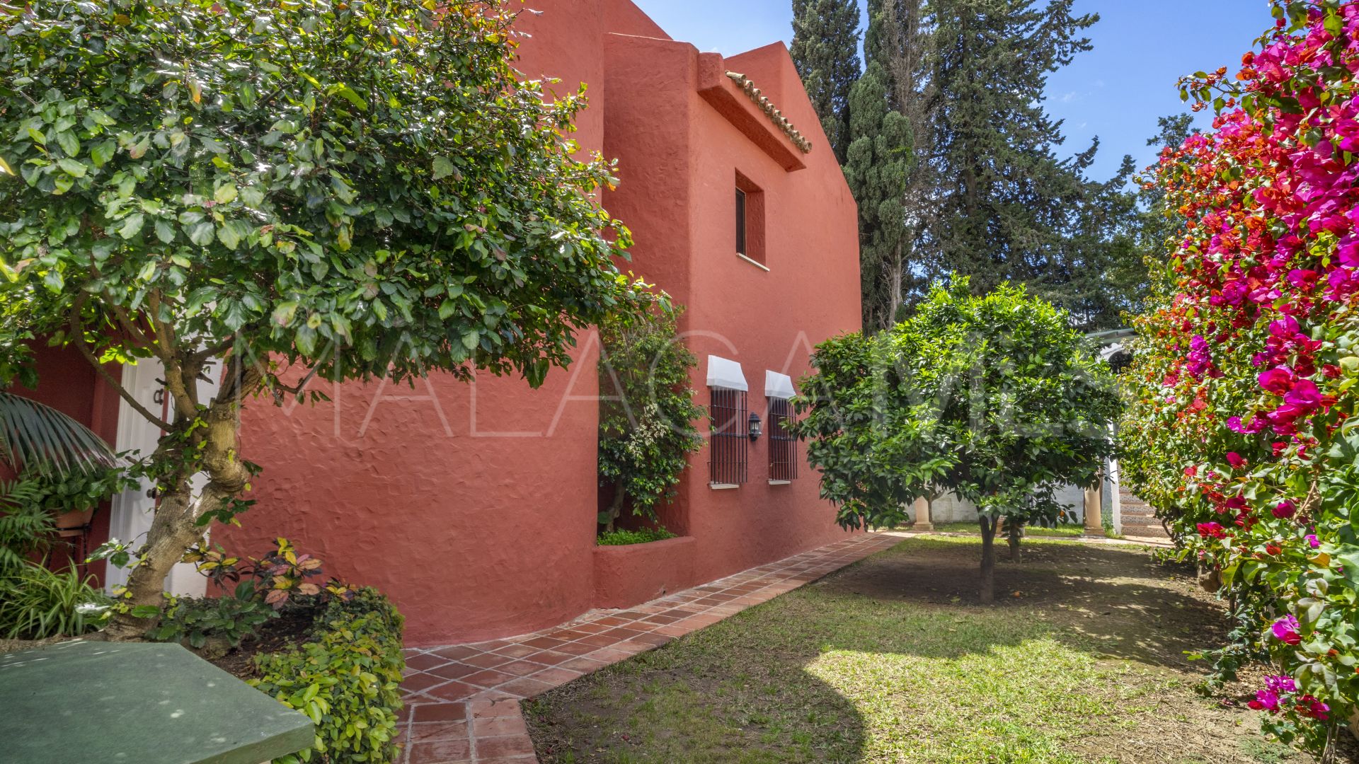Nueva Andalucia, villa with 4 bedrooms for sale