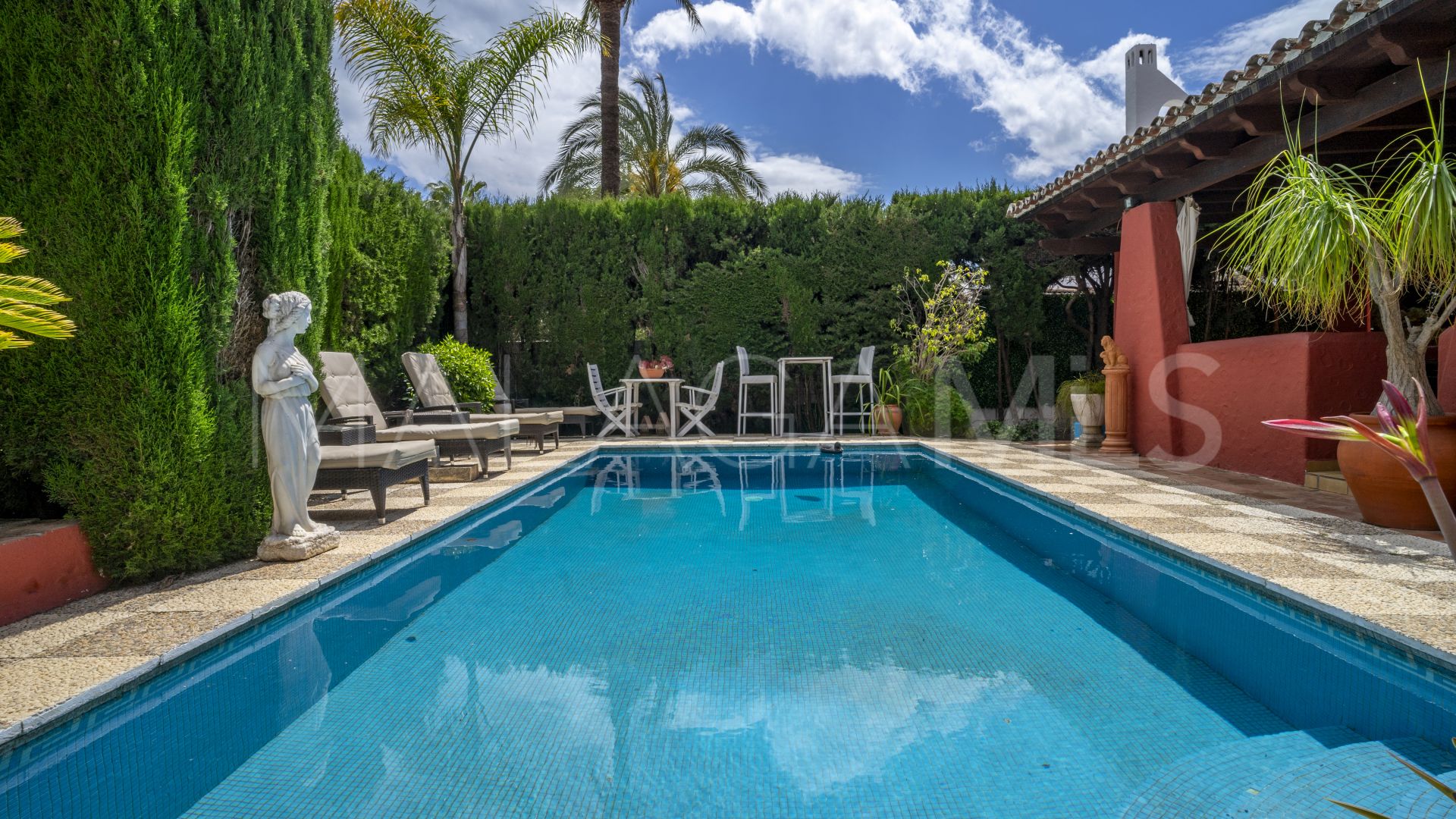 Nueva Andalucia, villa with 4 bedrooms for sale