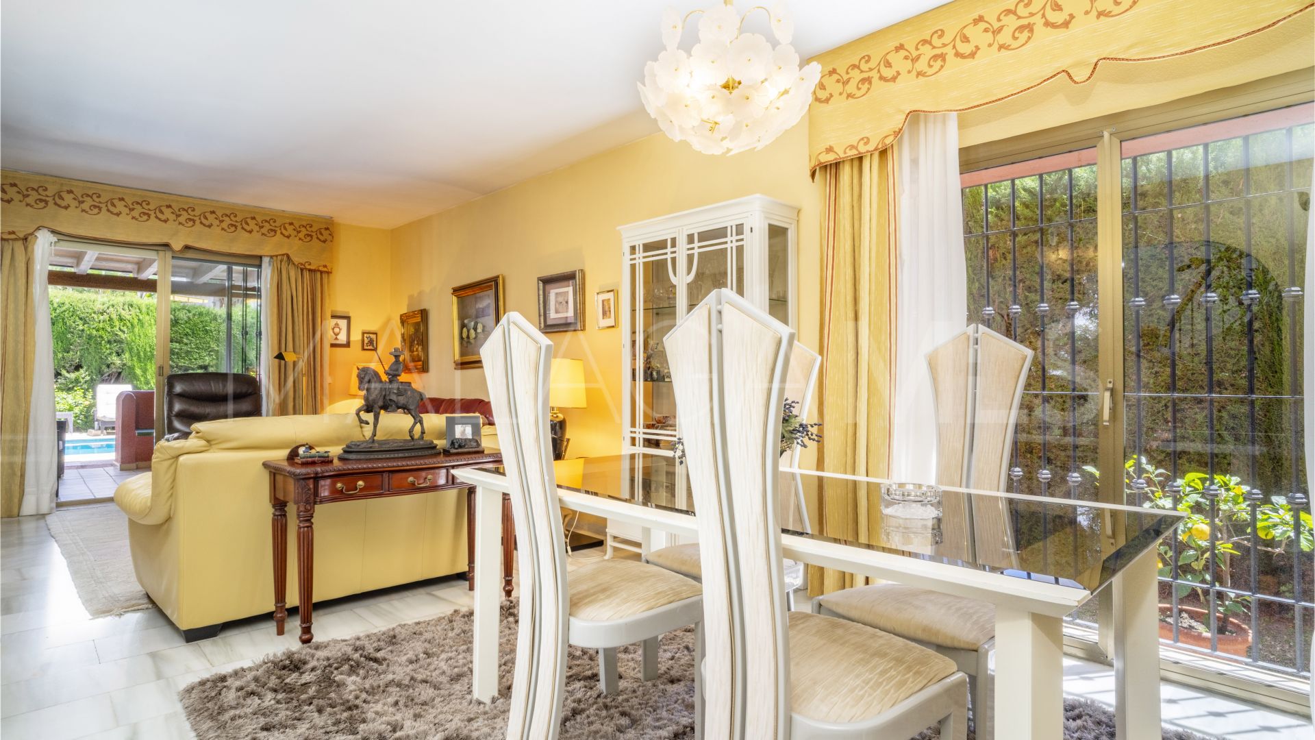 Nueva Andalucia, villa with 4 bedrooms for sale
